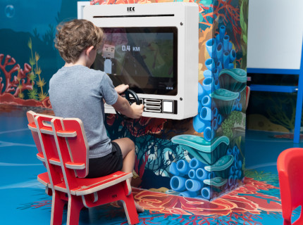 Consola de juegos profesional Nitrodash con volante para niños